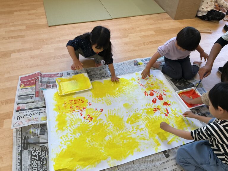 3.4歳児「絵の具ってたのしい！」
