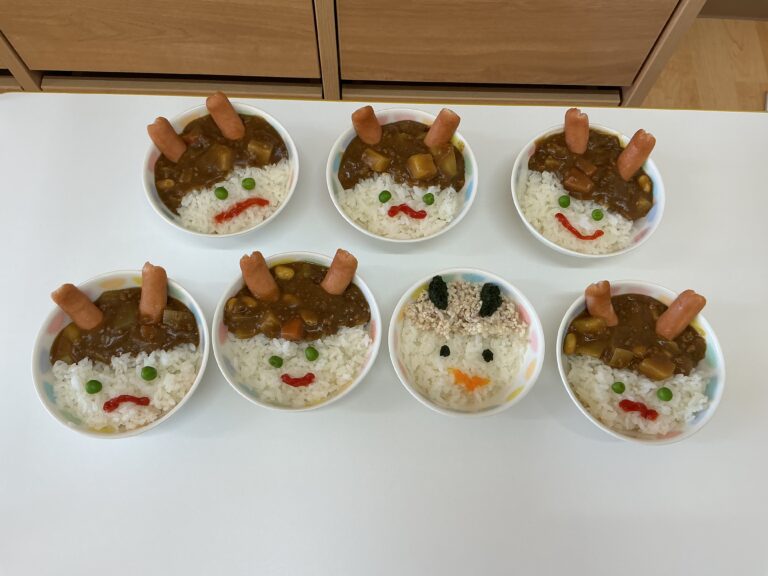 全園児「鬼は～外！福は～うち！」